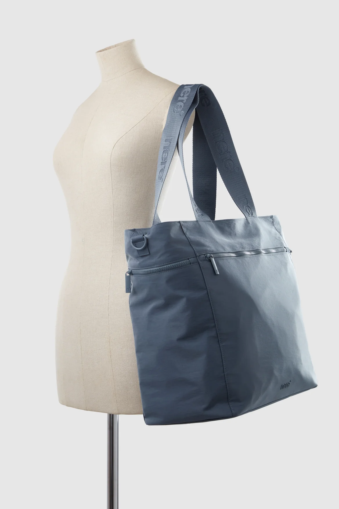 Bondi Nylon Large Tote Bag - Image 4