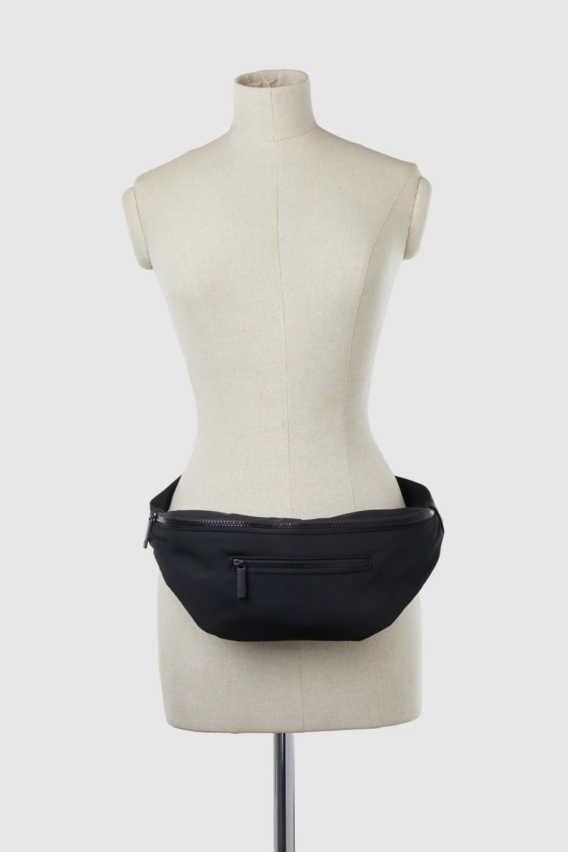 Seeker RFID Bumbag - Image 4