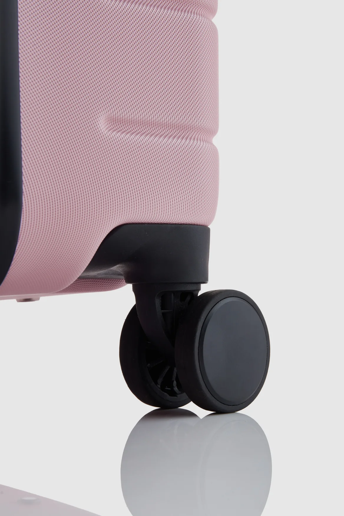 Stori Check-In 65cm Suitcase - Image 6