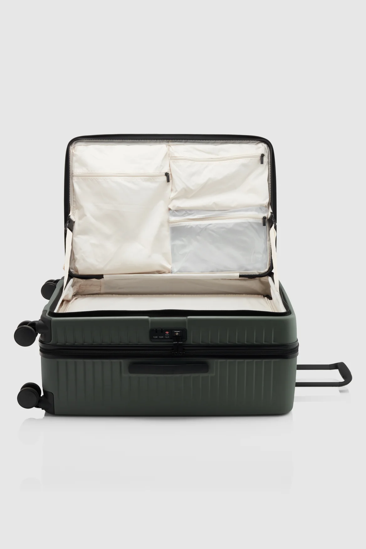 Venture Dual Open 56cm Suitcase - Image 3