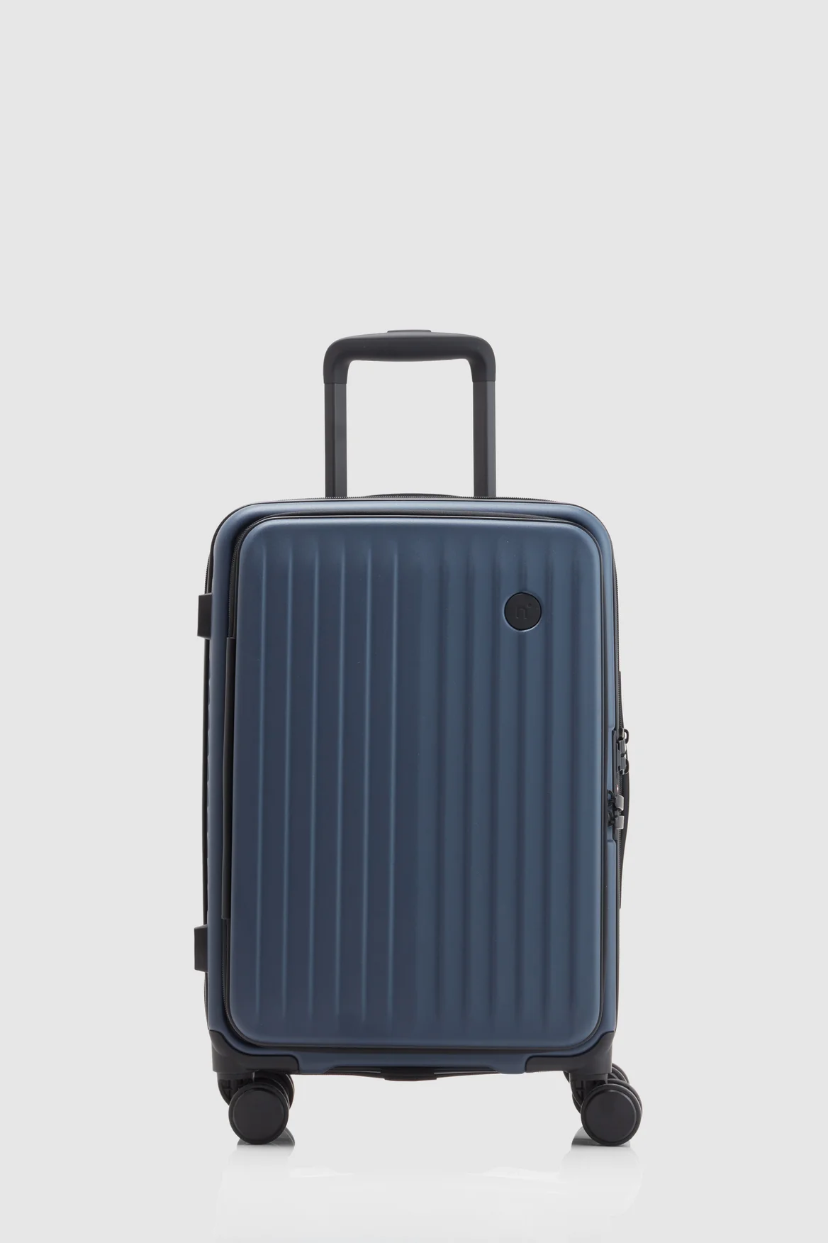Venture Dual Open 56cm Suitcase - Image 4