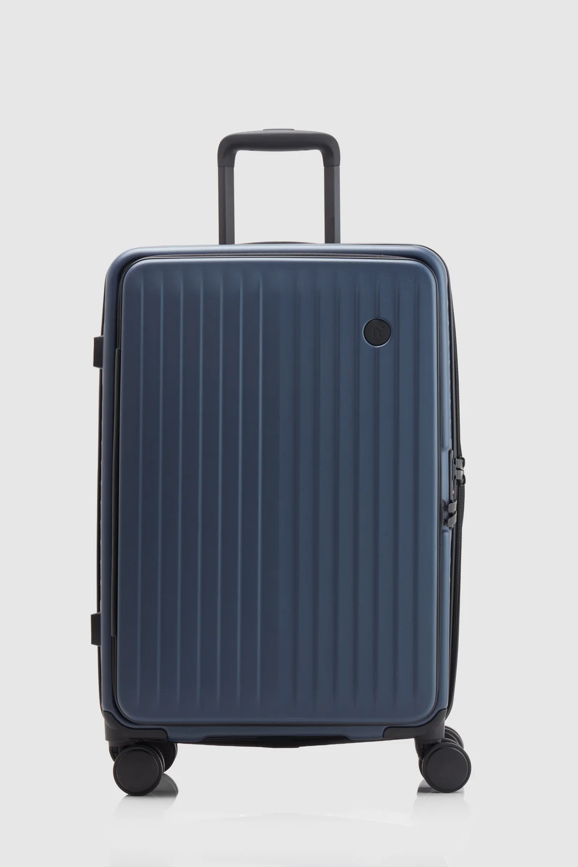 Venture Dual Open 66cm Suitcase - Image 4