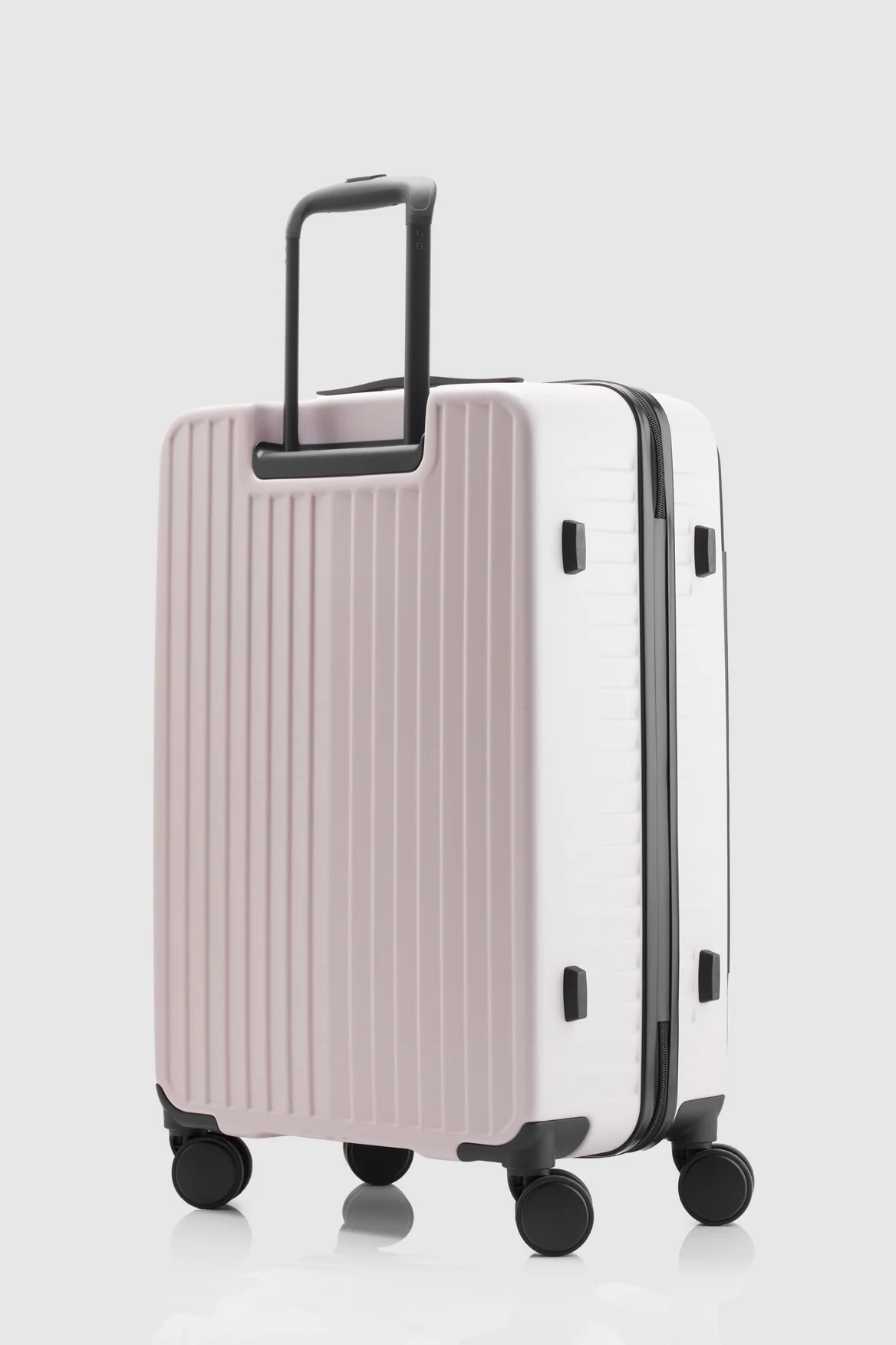 Venture Dual Open 66cm Suitcase - Image 6